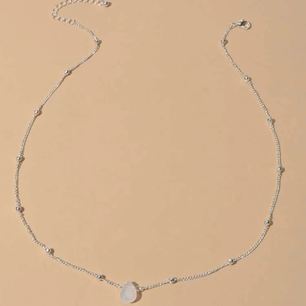 CRYSTAL STONE NECKLACE